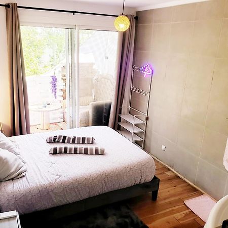 Suite From 1 To 6 - Bathtubs In Rooms - Air Conditioned Residential Appartement - Self-Arrival - Wifi - Netflix Disney - Kitchen - Laundry - Parking Avignon Exterior photo