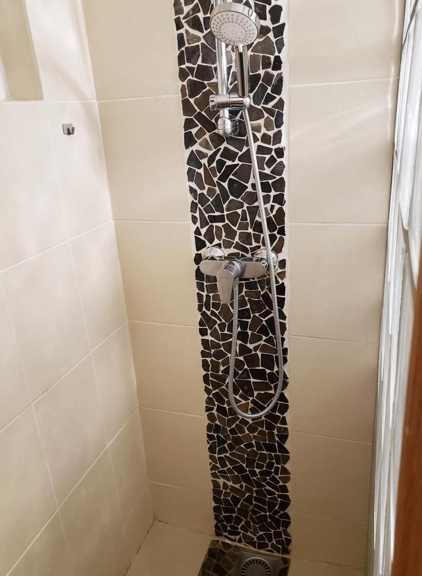 Suite From 1 To 6 - Bathtubs In Rooms - Air Conditioned Residential Appartement - Self-Arrival - Wifi - Netflix Disney - Kitchen - Laundry - Parking Avignon Exterior photo