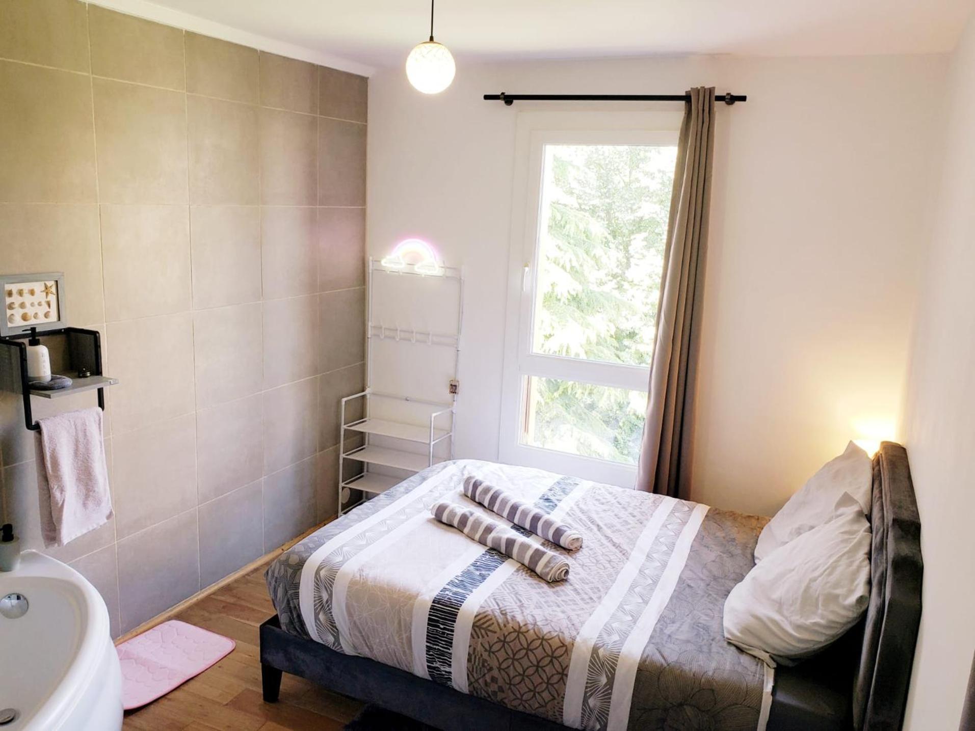 Suite From 1 To 6 - Bathtubs In Rooms - Air Conditioned Residential Appartement - Self-Arrival - Wifi - Netflix Disney - Kitchen - Laundry - Parking Avignon Exterior photo